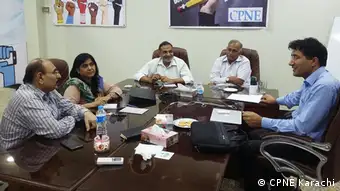 DW Akademie Pakistan - Treffen mit dem Generalsekretär und Projektmitarbeitern des Council of Pakistan Newspaper Editors Karachi