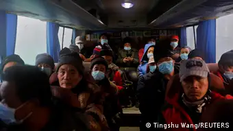 正在从北京返乡途中的农民工(2021年1月)