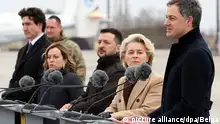 欧委会主席冯德莱恩与意大利总理梅洛尼、加拿大总理特鲁多和比利时总理德克罗一道访问基辅